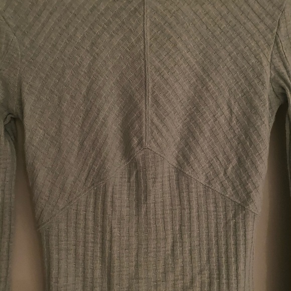 Free People turtle neck long sleeve tee - Picture 5 of 8